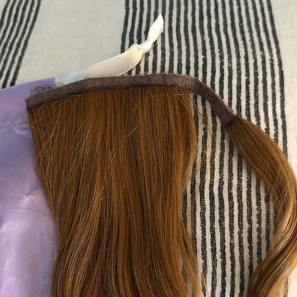 Insert Name Here Lily Pony in Strawberry - Picture 4 of 8